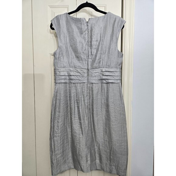 Silver London Style Sleeveless Draped Cocktail Dress Size 14 Rayon/Nylon - Picture 2 of 5